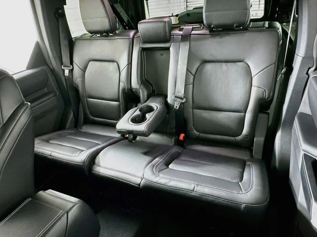 New 2026 Black Ford Outer Banks image 10