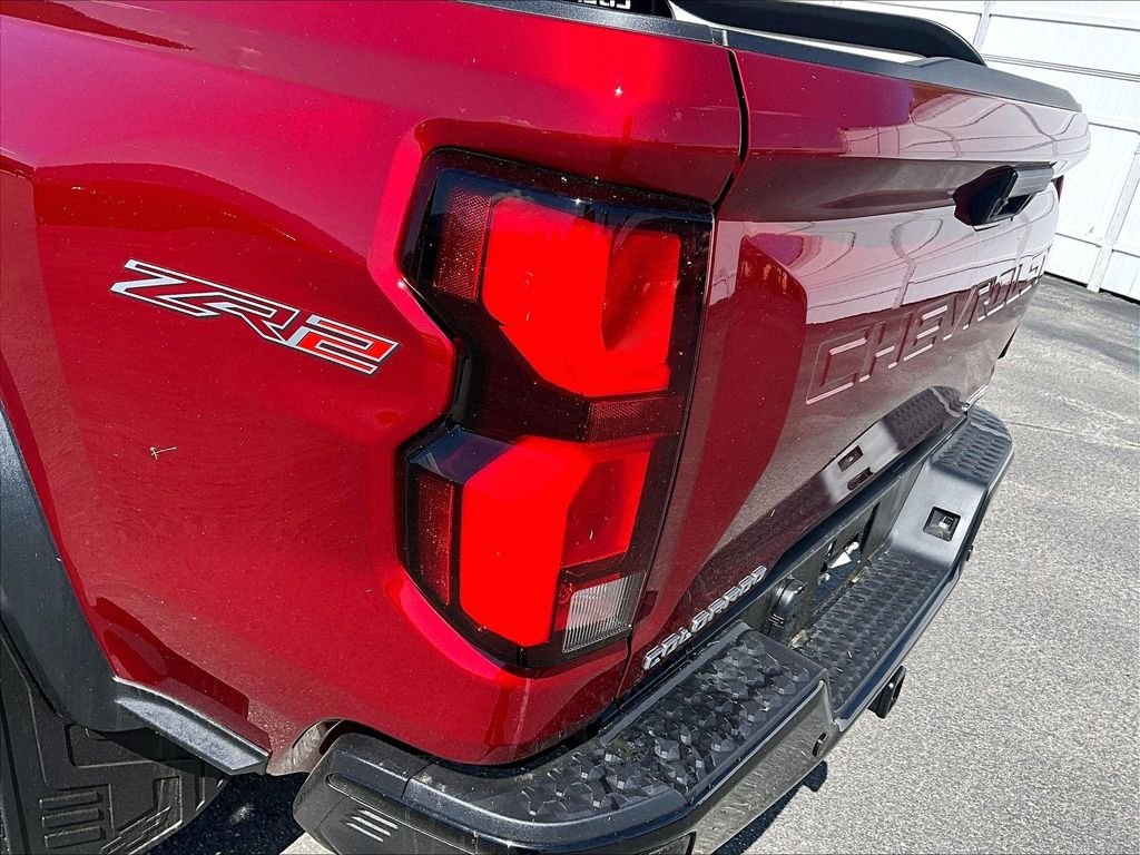 Used 2026 Red Chevrolet ZR2 image 33