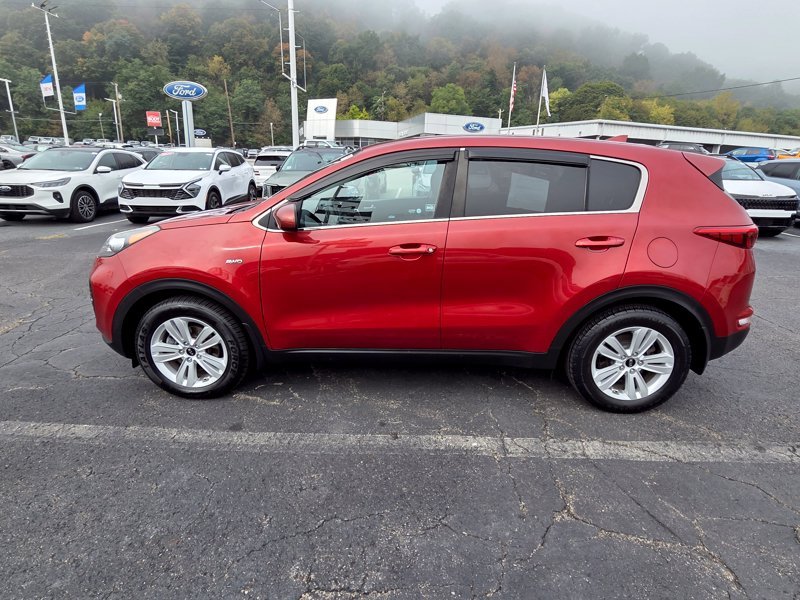 Used 2018 Red Kia LX image 4
