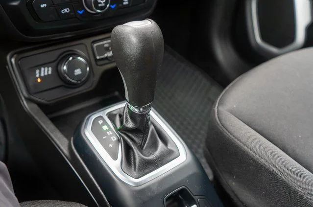 Used 2020 Black Jeep Latitude image 30