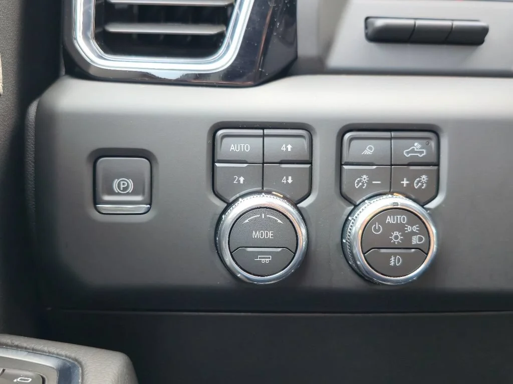 2026 GMC Sierra 2500HD Denali - Photo 17