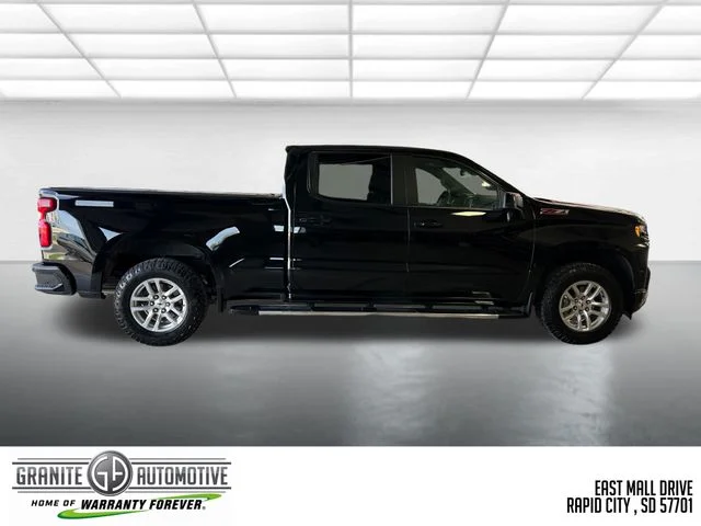 Used 2021 Black Chevrolet RST image 7