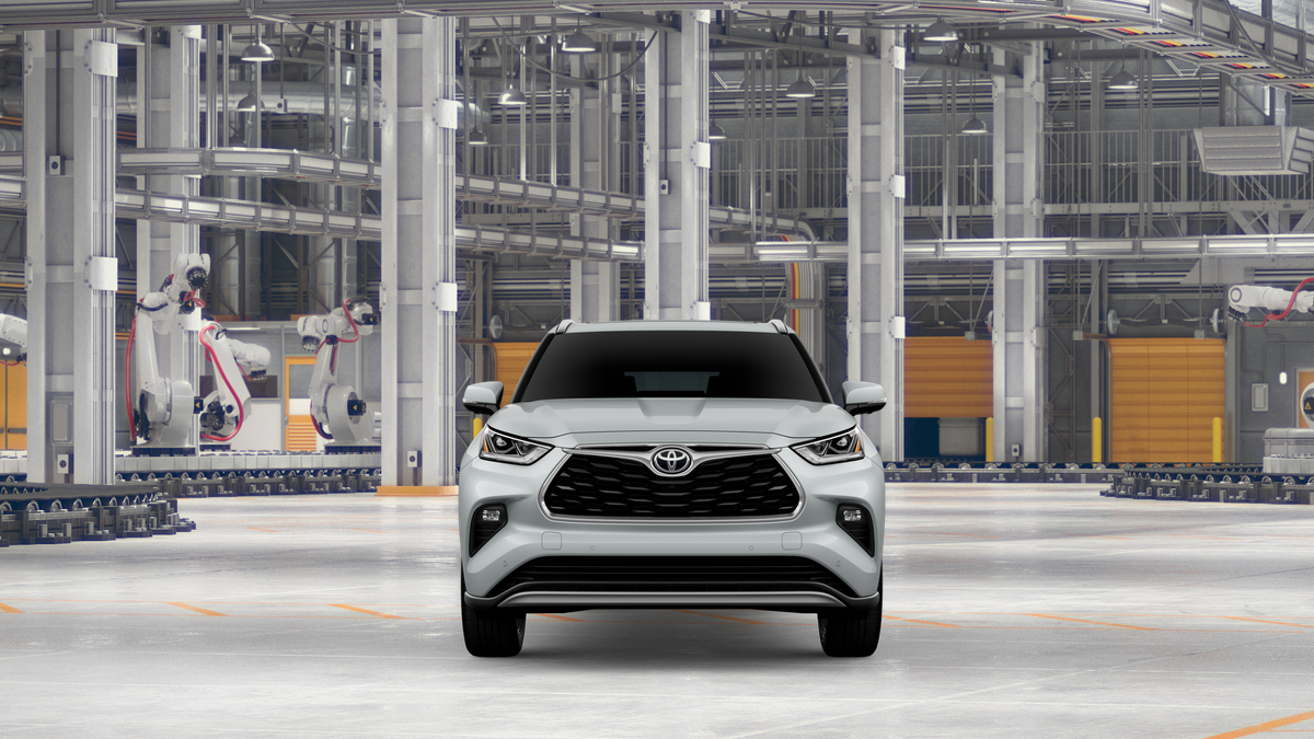 New 2026 Wind Chill Pearl Toyota Hybrid Platinum image 17