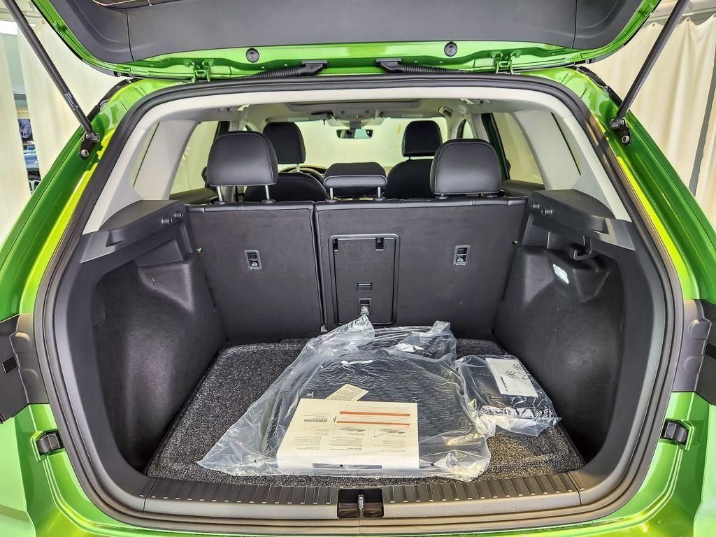 New 2026 Bright Moss Green W/Deep Black Roof Volkswagen 1.5T SE Black image 17
