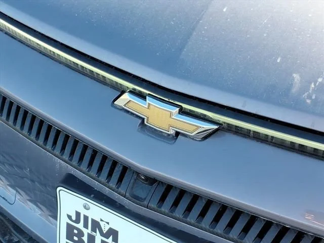 New 2026 Galaxy Gray Metallic Chevrolet LT image 21