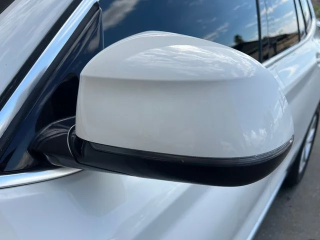 Used 2019 Alpine White BMW sDrive30i image 16
