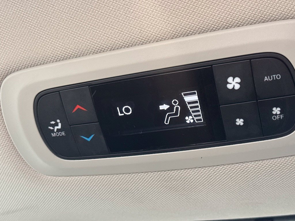 Used 2024 Silver Chrysler Touring L image 17