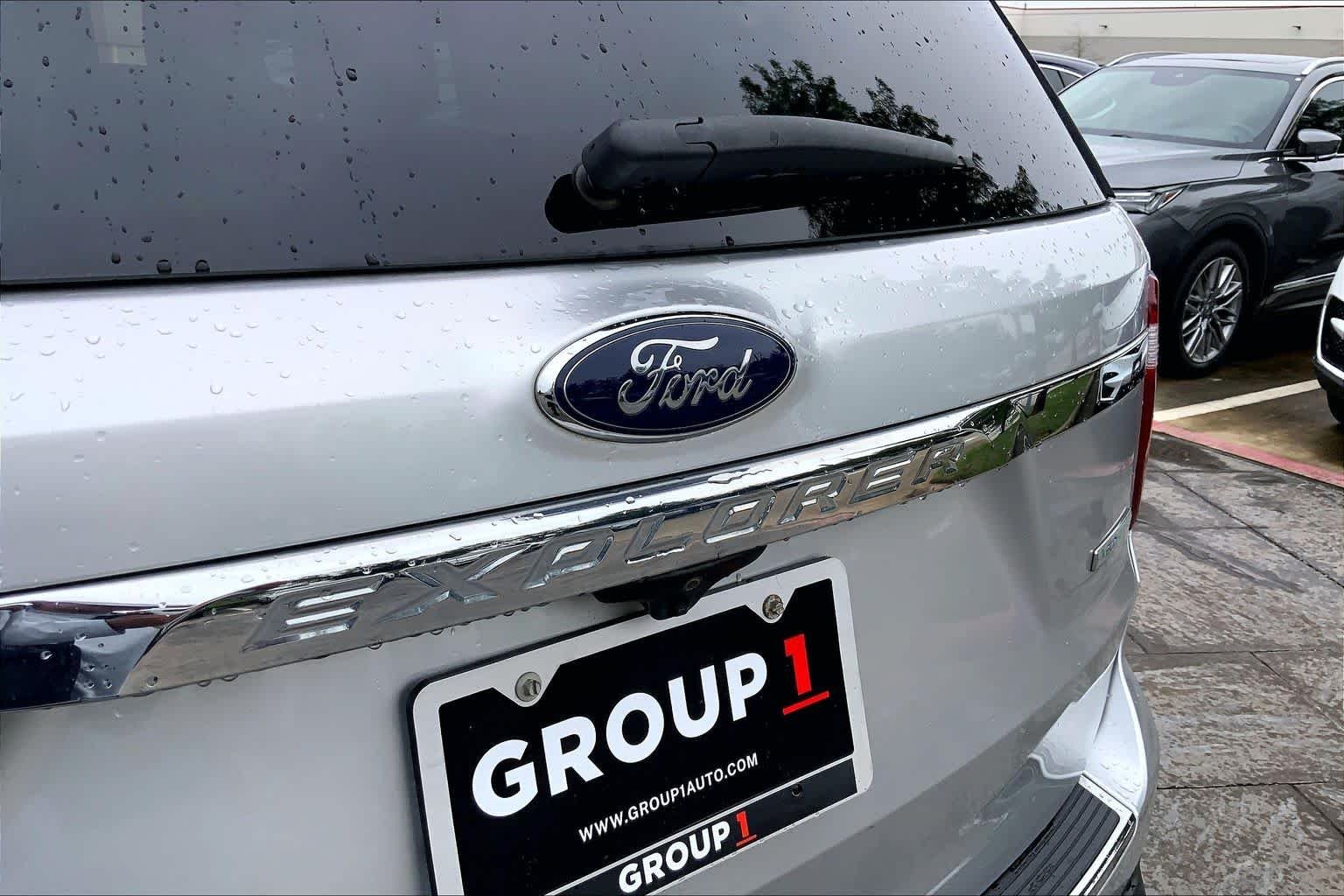 Used 2018 Ingot Silver Ford Limited image 31