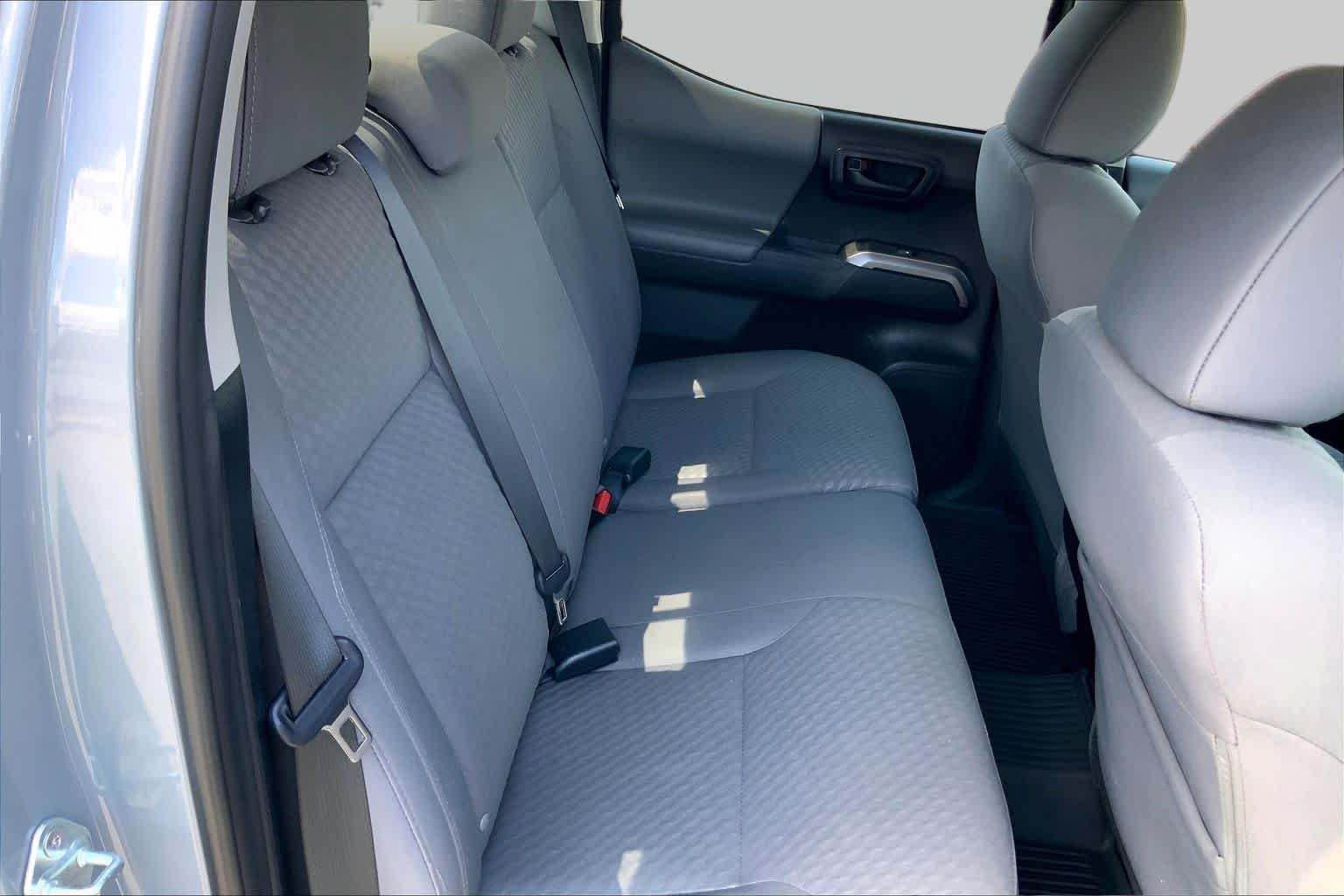 Used 2021 Cement Toyota SR5 image 18