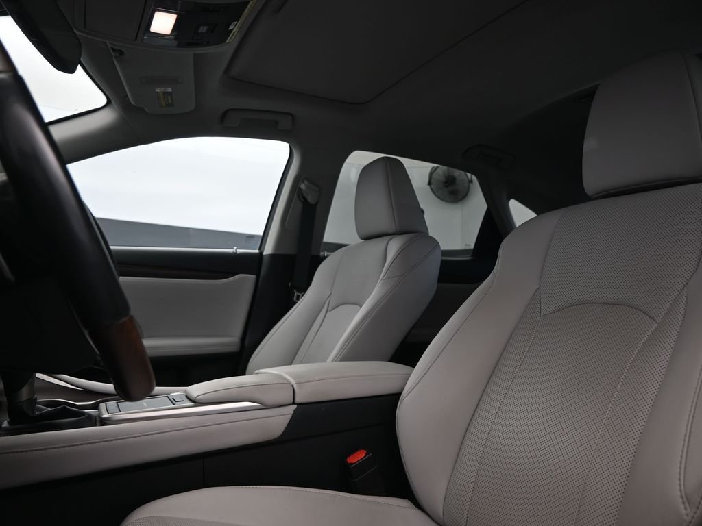 2022 Lexus RX 350 - Photo 9