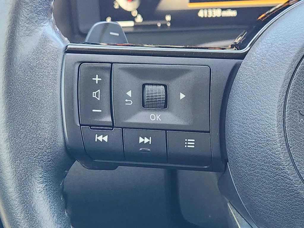 Certified Used 2023 Gray Nissan Platinum image 32