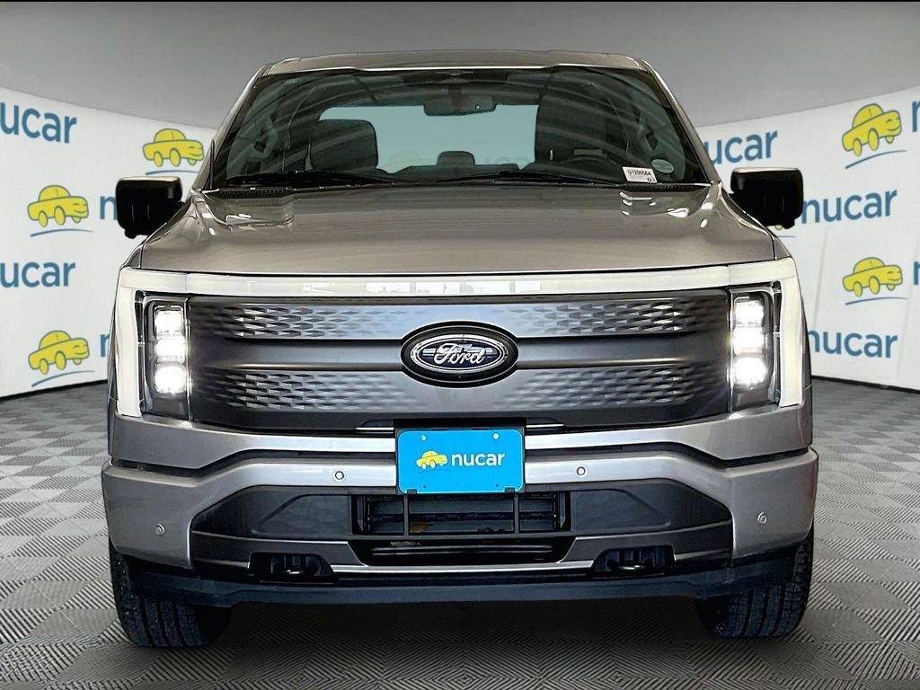 Used 2023 Silver Ford XLT image 2