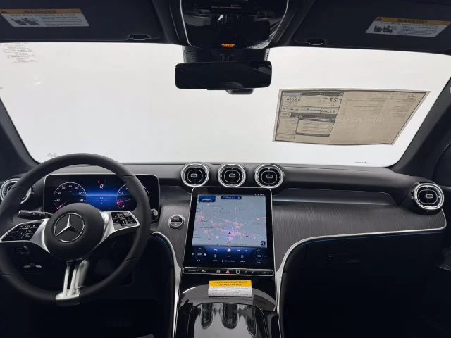 New 2026 Polar White Mercedes-Benz GLC 300 image 7