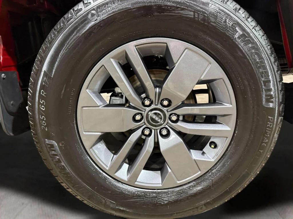 Certified Used 2025 Cardinal Red Metallic Tricoat Nissan SV image 30