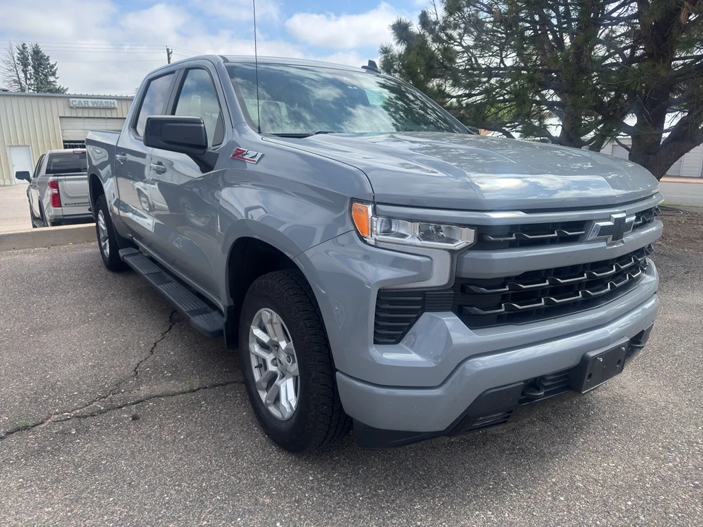Used 2024 Slate Gray Metallic Chevrolet RST image 3