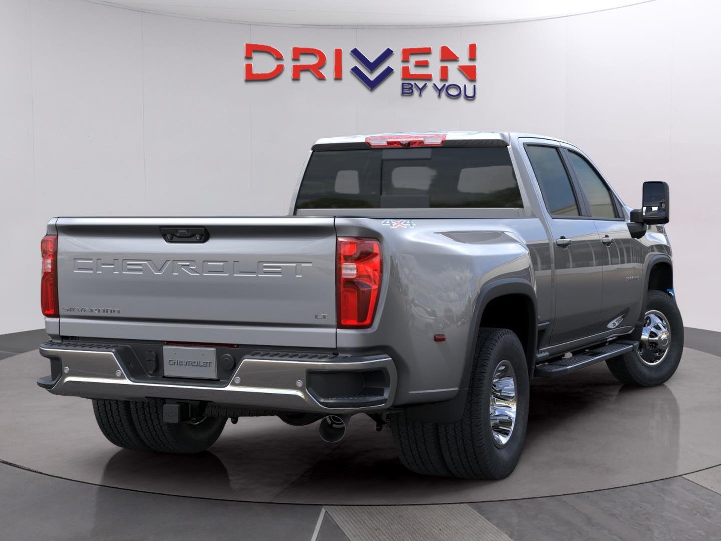 New 2026 Sterling Gray Metallic Chevrolet LT DRW image 5