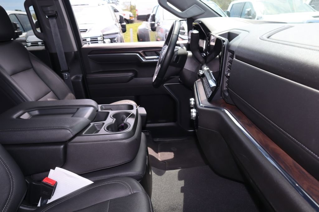 2024 GMC Sierra 1500 SLT - Photo 25