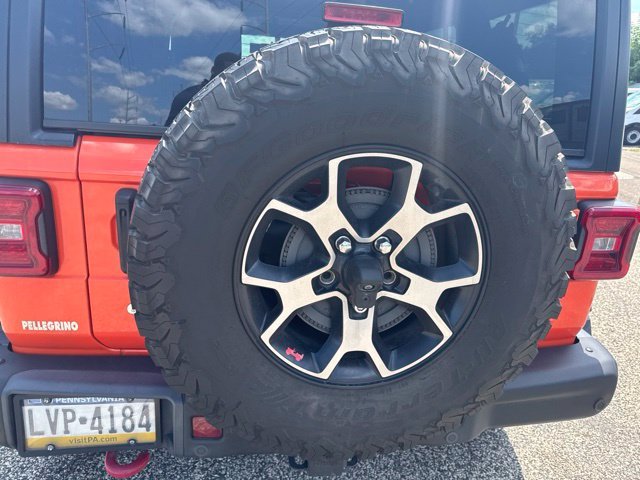Used 2018 Orange Jeep Unlimited Rubicon image 9