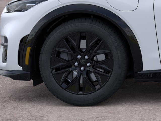 New 2026 White Metallic Ford Premium image 19