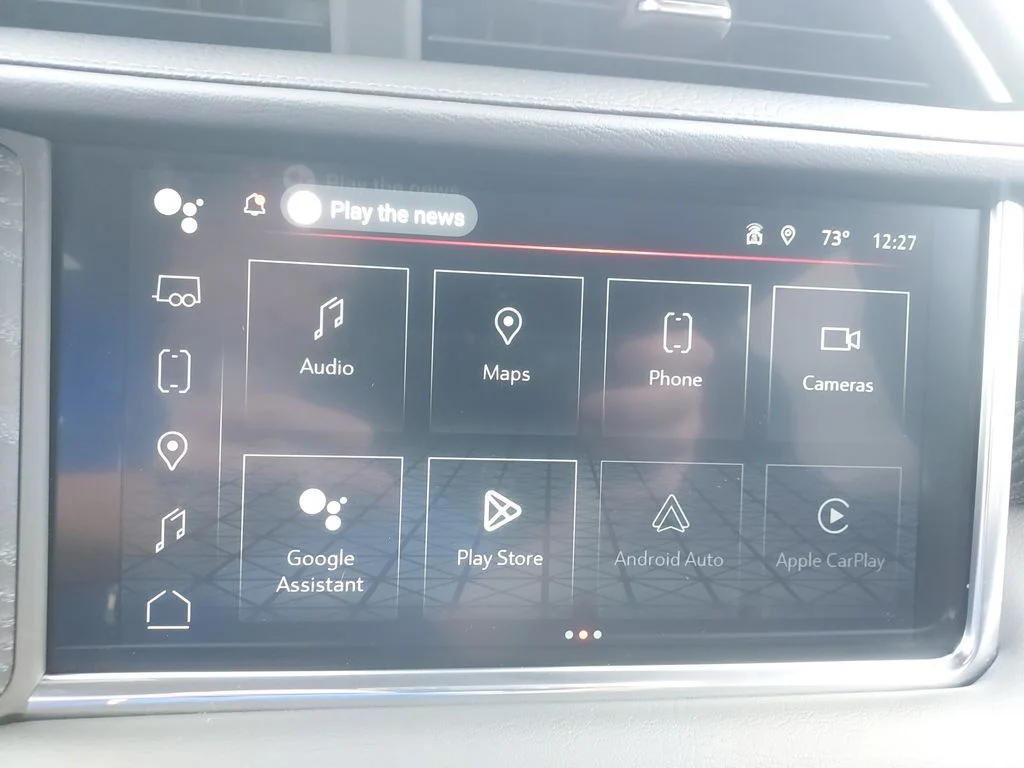 Used 2023 Silver GMC Denali image 17