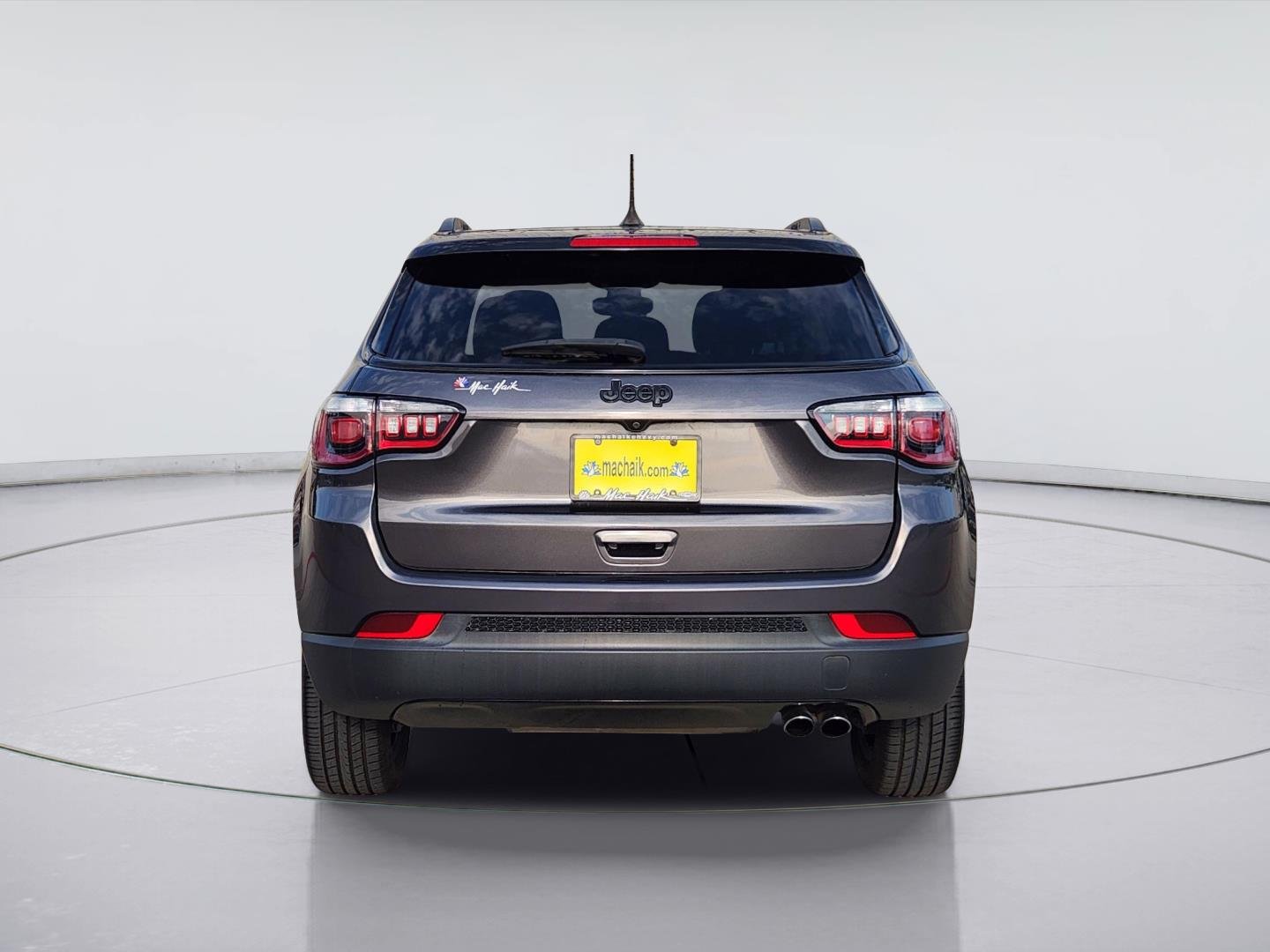 2020 Jeep Compass photo 6 of 33