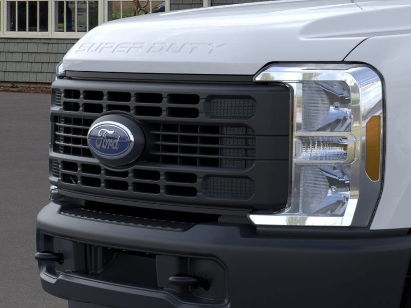 2025 Ford F-350 Super Duty Chassis Cab XL - Photo 17