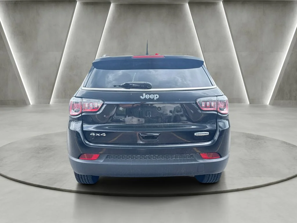 Used 2020 Black Jeep Latitude image 6