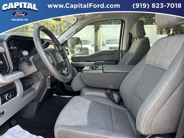 Used 2025 White Ford XLT image 22