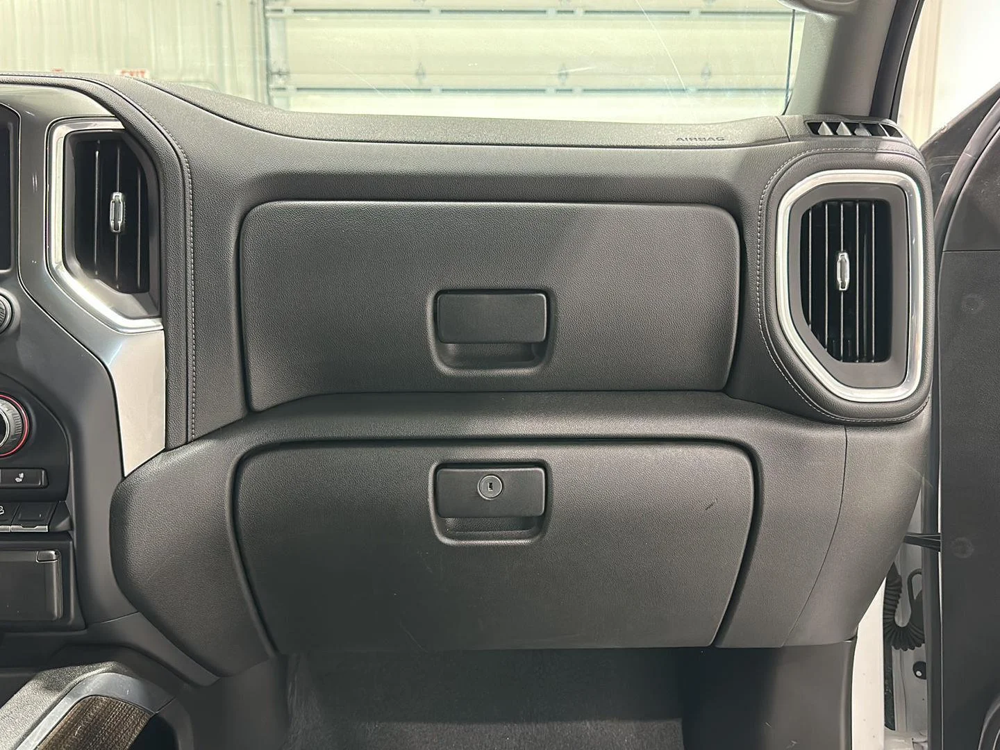 Used 2021 SUMMIT WHITE Chevrolet LT Trail Boss image 29