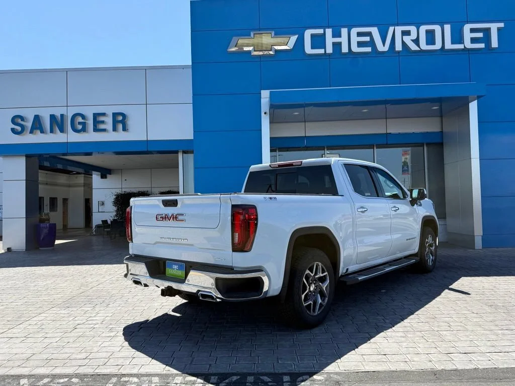 New 2026 Glacier White Tricoat GMC SLT image 8