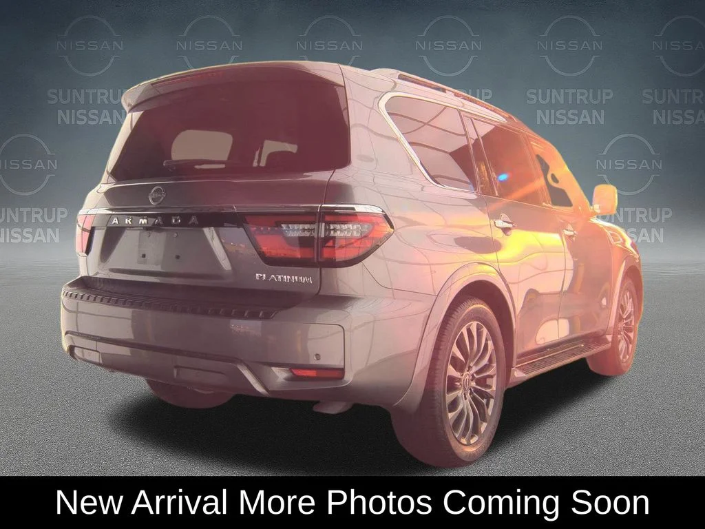 Used 2024 Gray Nissan Platinum image 3
