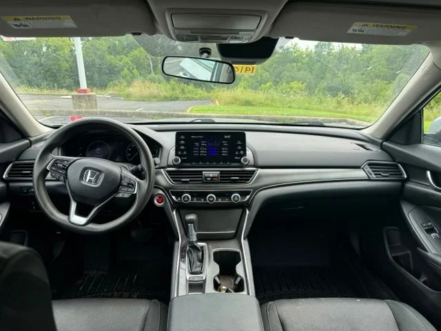 Used 2019 Lunar Silver Metallic Honda LX image 15