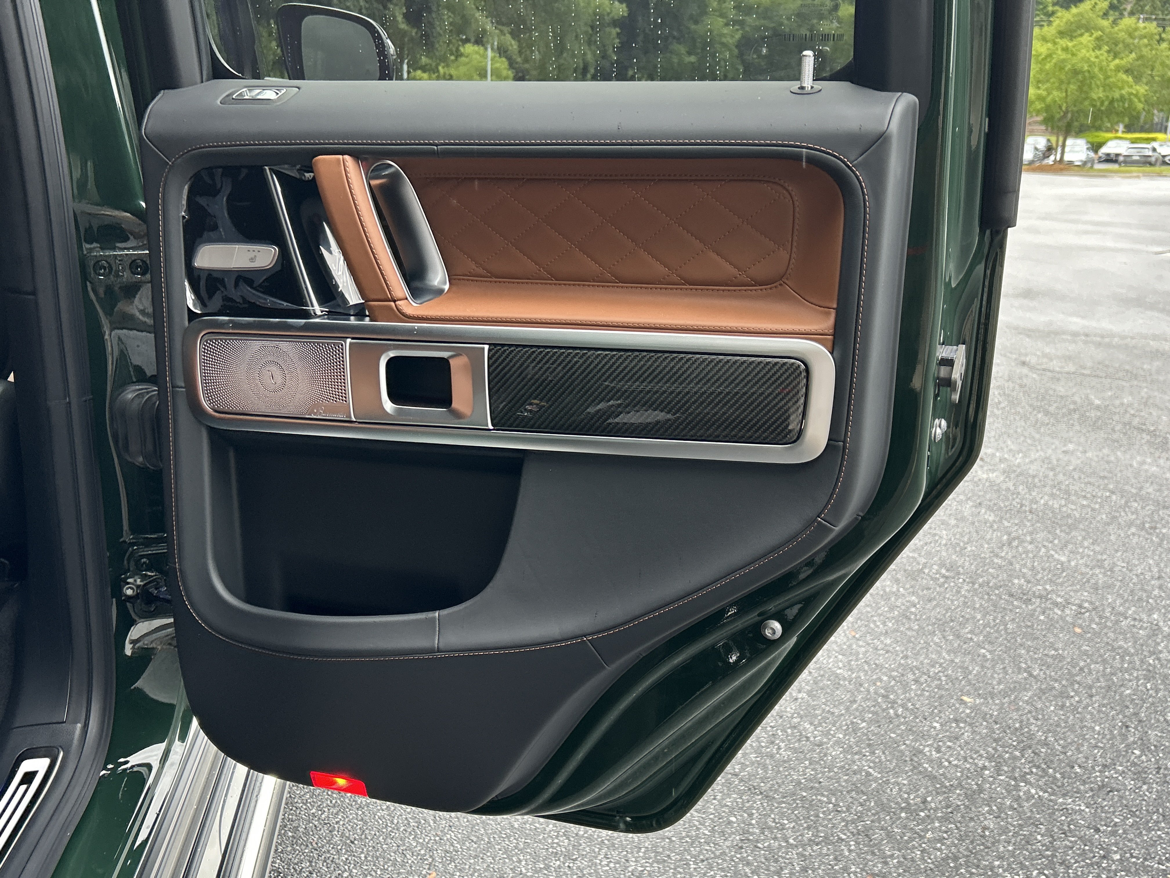 New 2026 MANUFAKTUR Deep Green Non-Metallic Mercedes-Benz G 580e SUV image 38