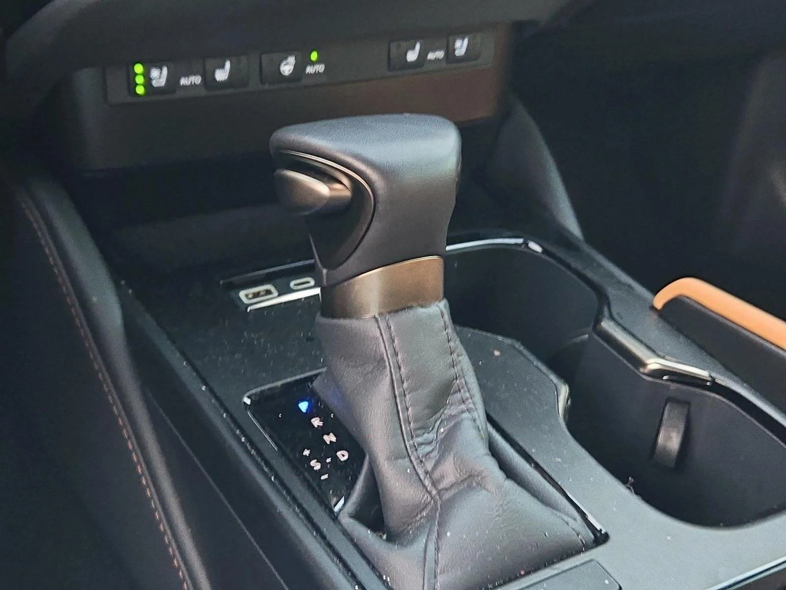 Used 2025 Moonbeam Beige Metallic Lexus ES 350 image 10