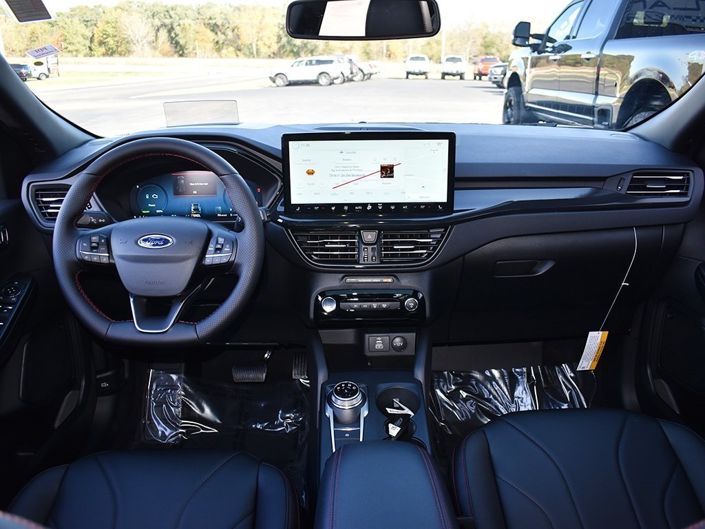 2026 Ford Escape Hybrid ST-Line Elite photo 4