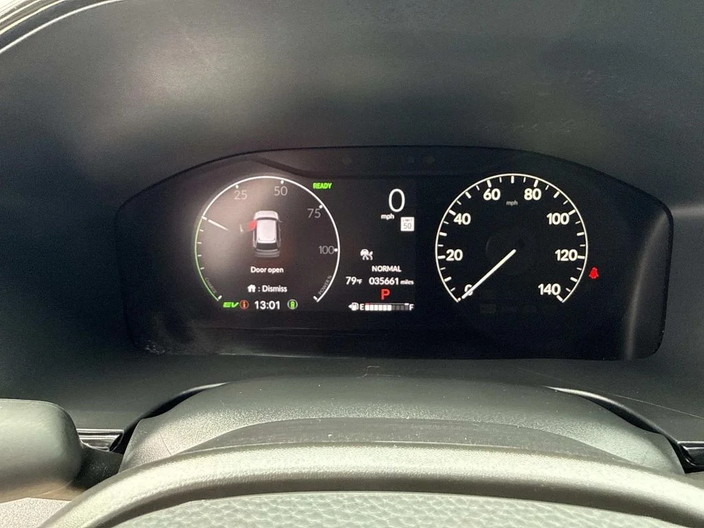 Used 2024  Honda Sport image 37