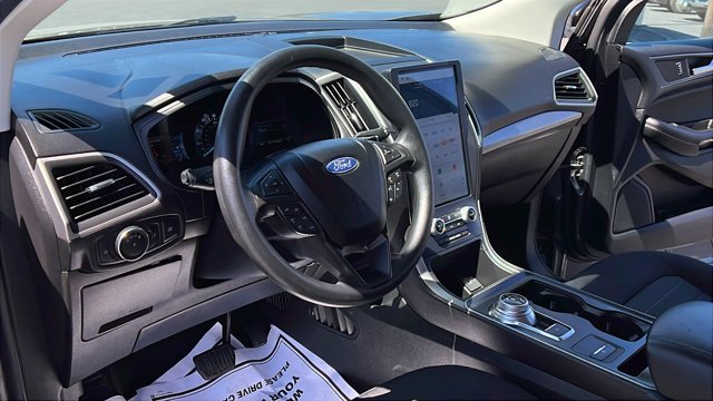 Used 2022 Gray Ford SE image 16