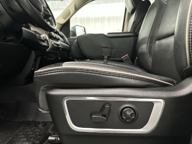 Used 2020 Bright White Clearcoat Ram Laramie image 19