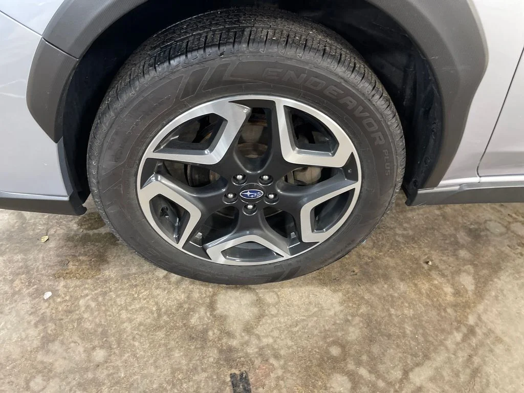 Used 2019 Silver Subaru 2.0i Limited image 11