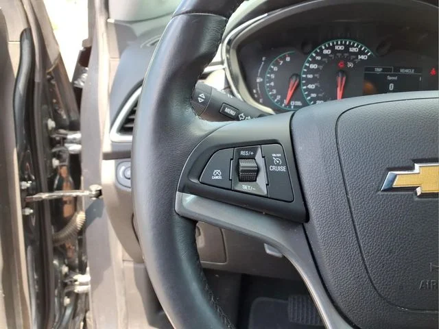 Used 2022 Gray Chevrolet LT image 24