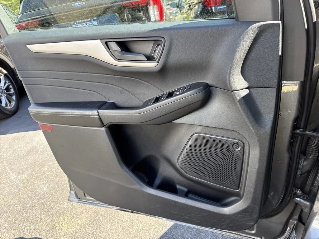 Used 2022 Carbonized Gray Metallic Ford SE image 24