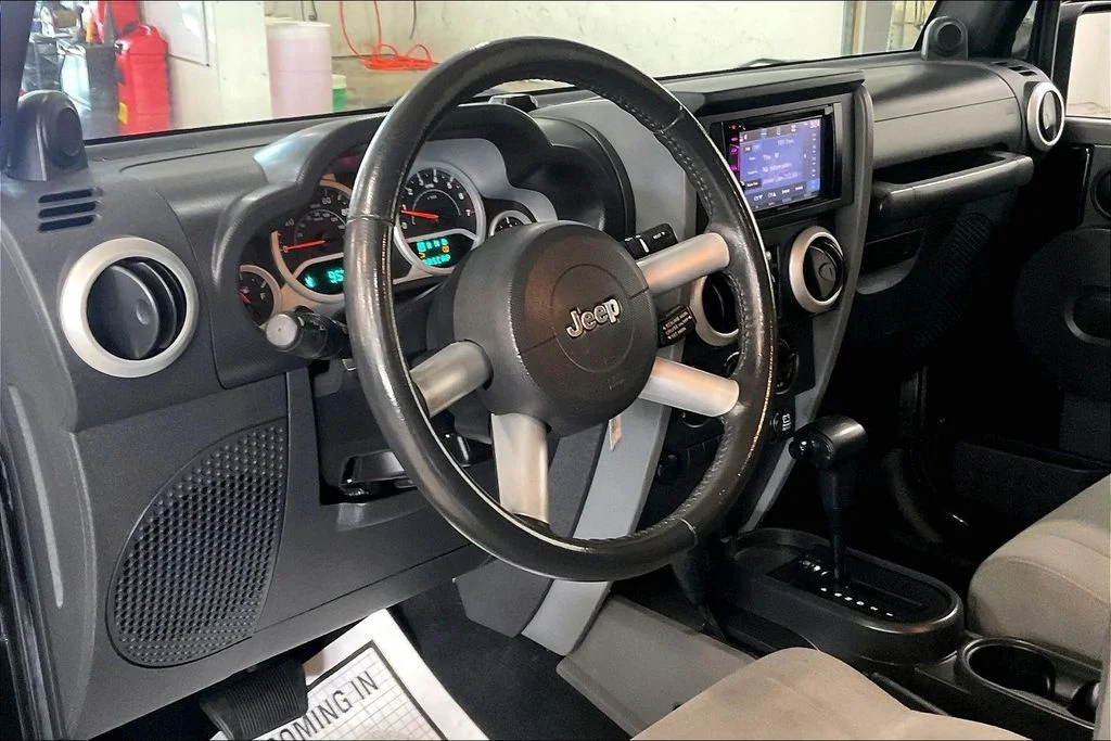 Used 2008 Black Jeep Unlimited Sahara image 14