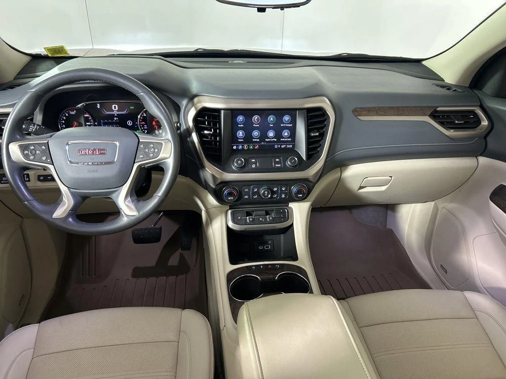 Used 2021 Cayenne Red GMC Denali image 38
