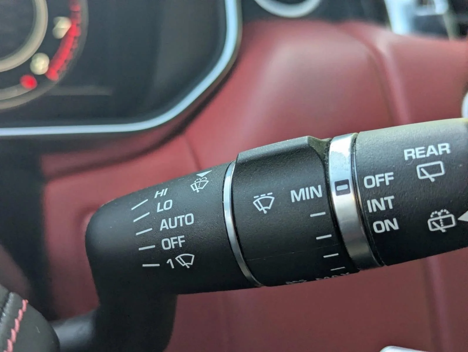 Used 2022 Silver/Gray Land Rover SVR image 15