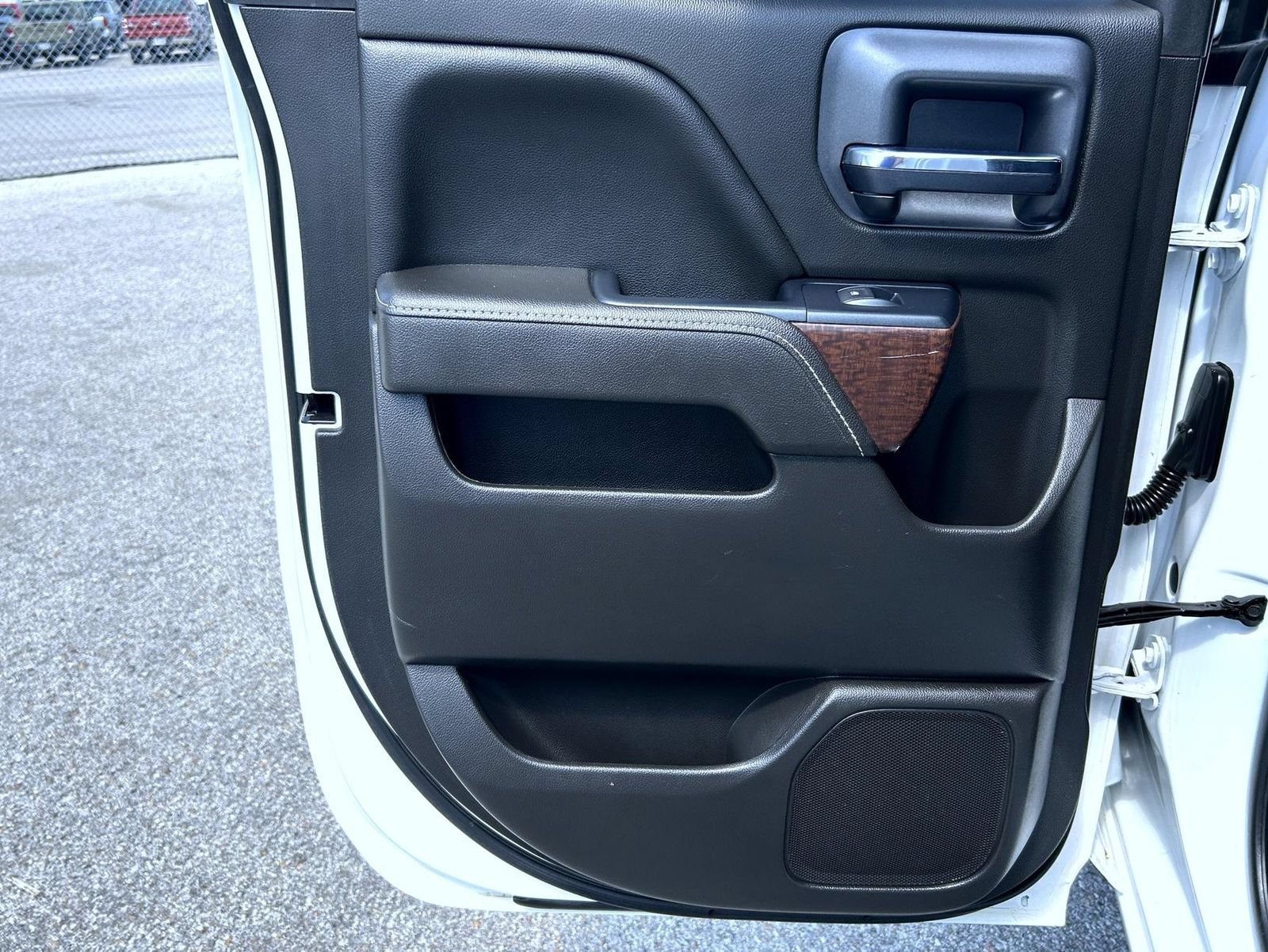 2018 GMC Sierra 1500 SLE - Photo 18