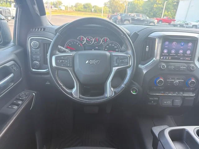Used 2021 Black Chevrolet RST image 16