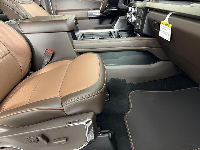 New 2025 Star White Metallic Tri-Coat Ford King Ranch® image 31