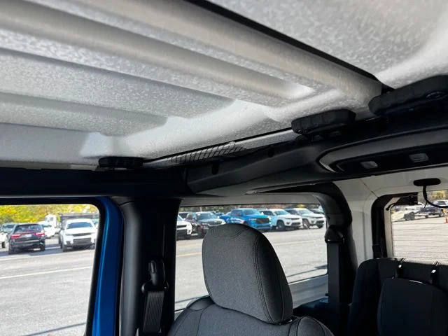 New 2026 Hydro Blue Pearl-Coat Exterior Paint Jeep Sport image 34
