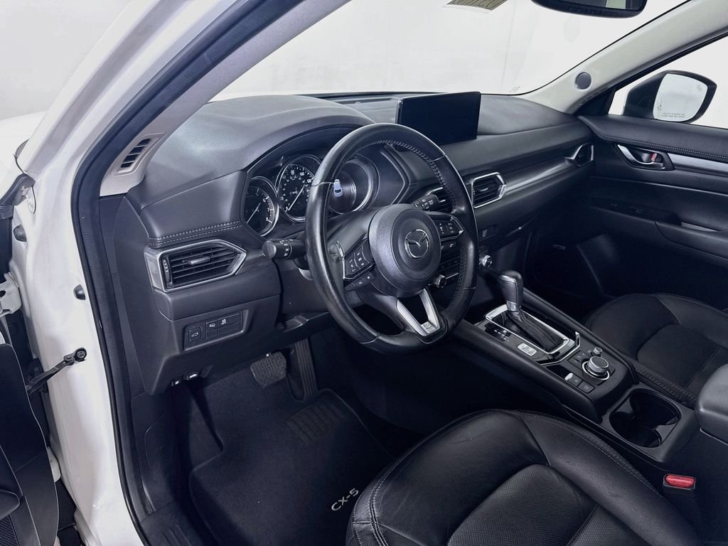 Used 2021 Snowflake White Pearl Mica Mazda Touring image 9