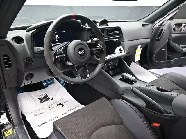 2025 Nissan Z NISMO - Photo 24